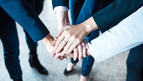 コラボレーションとは？これからの企業成長に欠かせないポイントを解説