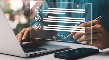 電子契約の書類保管の方法と注意点は？法律の改正点も解説