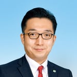 内田 駿輝 氏